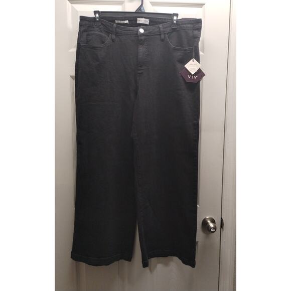 AVA & VIV NWT Plus Size 18 Black Wide Leg High-Rise Relaxed Fit Stretch Jeans - Picture 1 of 8